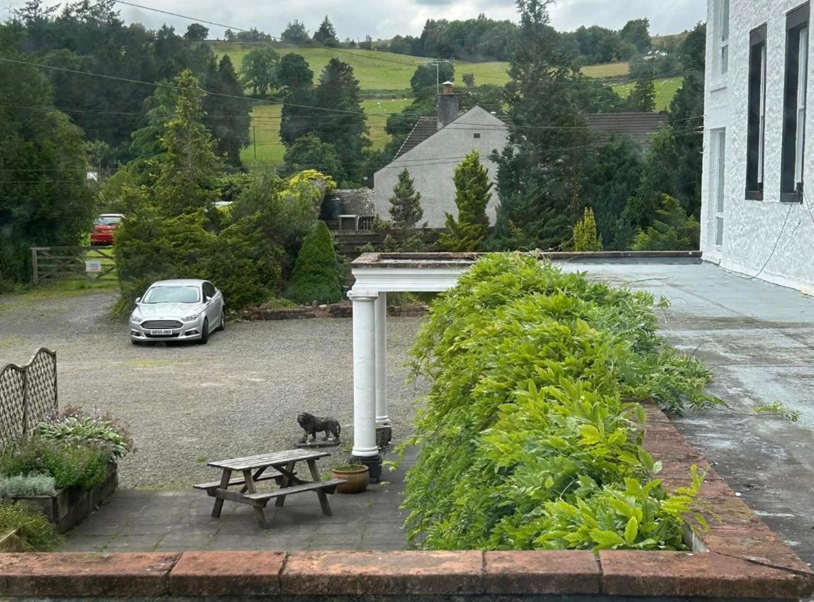 מופאט Annandale Arms Hotel מראה חיצוני תמונה