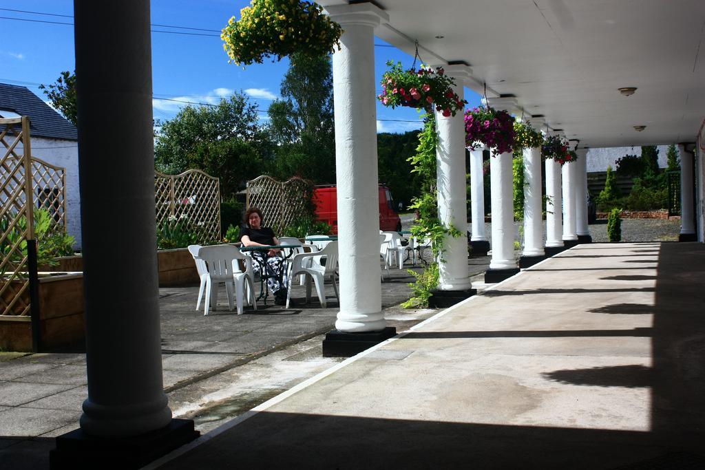 מופאט Annandale Arms Hotel מראה חיצוני תמונה